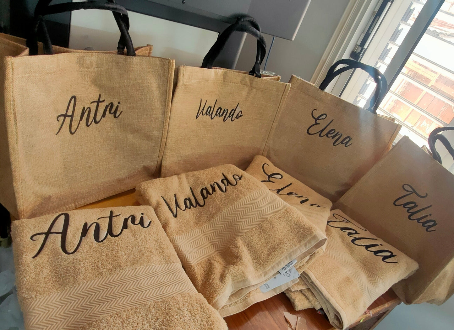 Tote bag embroidery