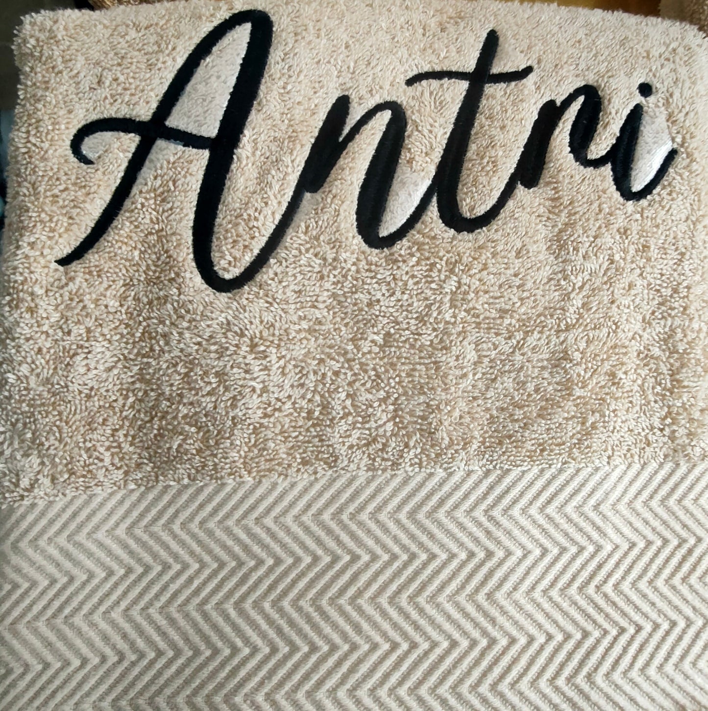 Tote bag embroidery