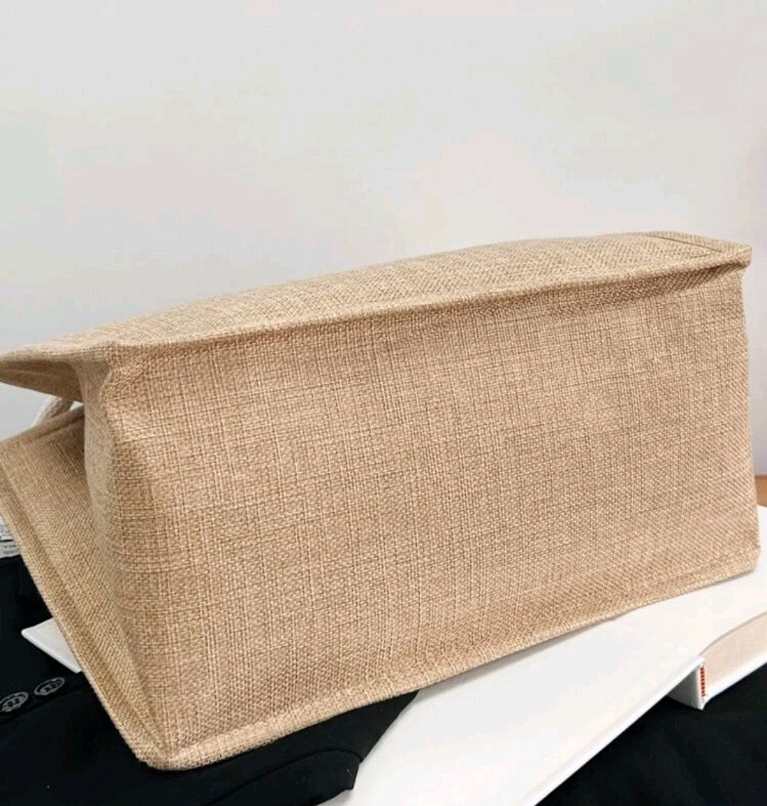 Tote bag embroidery